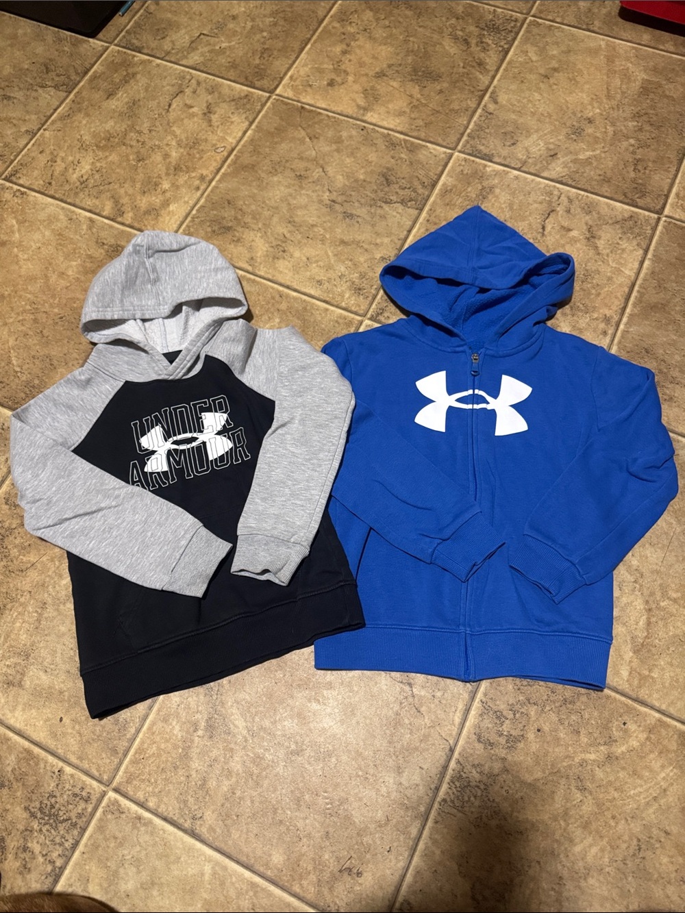 Under Armour Kids Hoodies in Gray/Black and Royal Blue